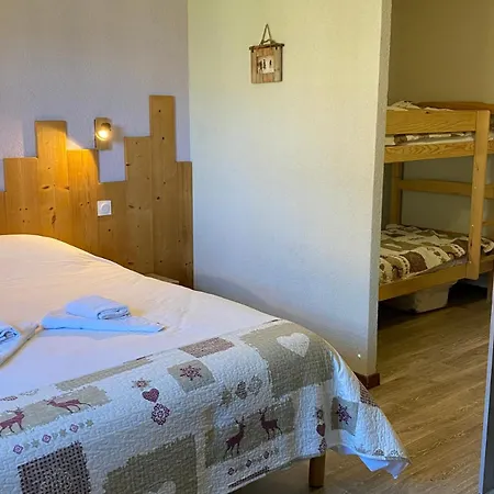 Alojamento de Acomodação e Pequeno-almoço Gîte Châtel 3*