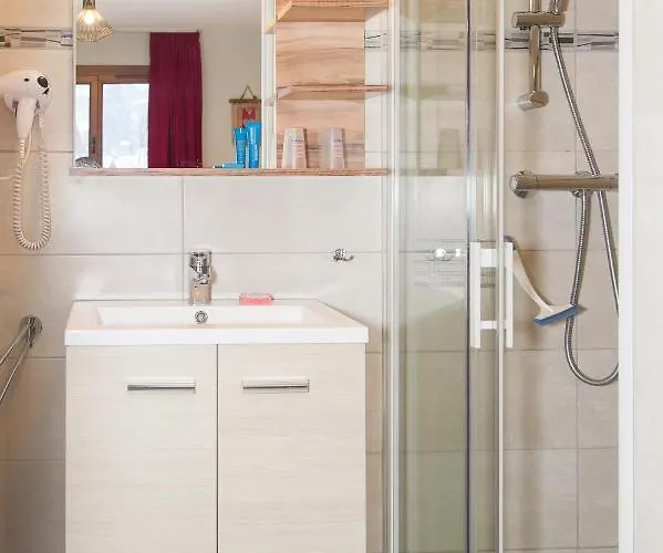 فندق مبيت وإفطار Gite Chatel