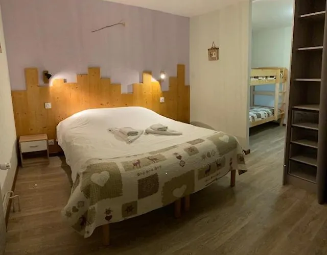 Gite Chatel فندق مبيت وإفطار 3*