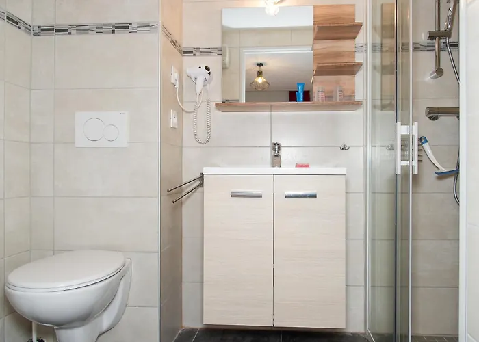 فندق مبيت وإفطار Gite Chatel شاتيل