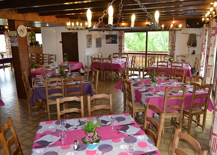 Gite Chatel فندق مبيت وإفطار شاتيل